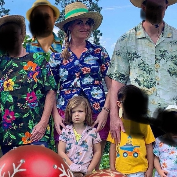 2T Hawaiian , tie front, button down shirt - Picture 3 of 5